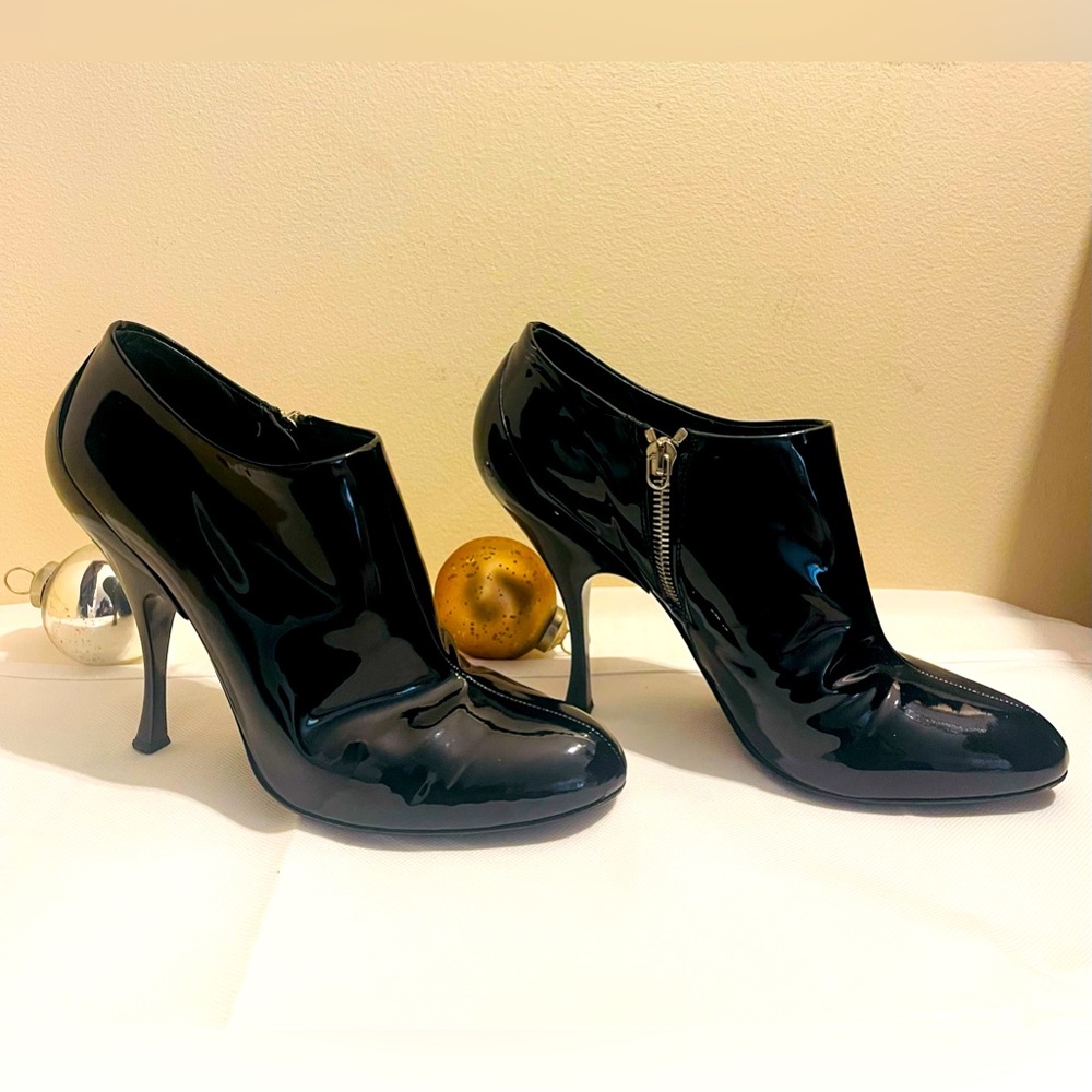 Miu Miu  Black Patent leather Ankle Booties